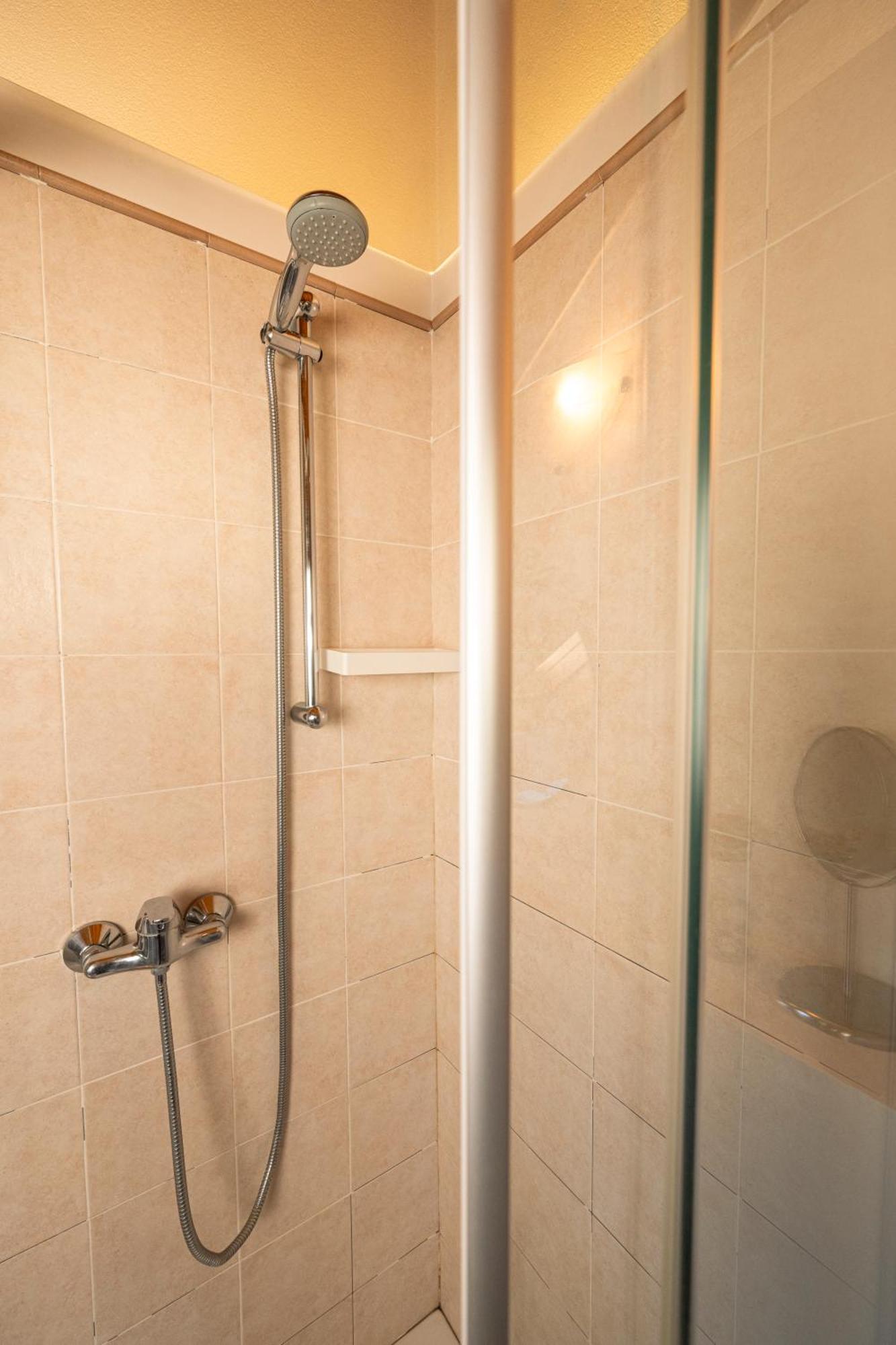 Bernina Express Eco Rooms&breakfast Gasthof Tirano