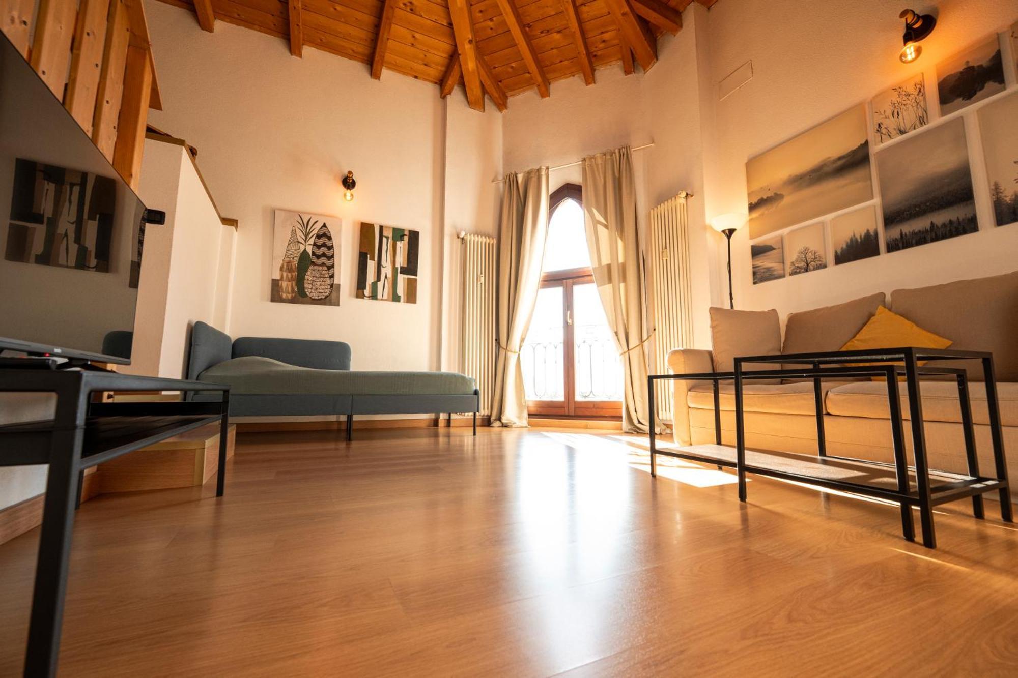 Bernina Express Eco Rooms&breakfast Gasthof Tirano